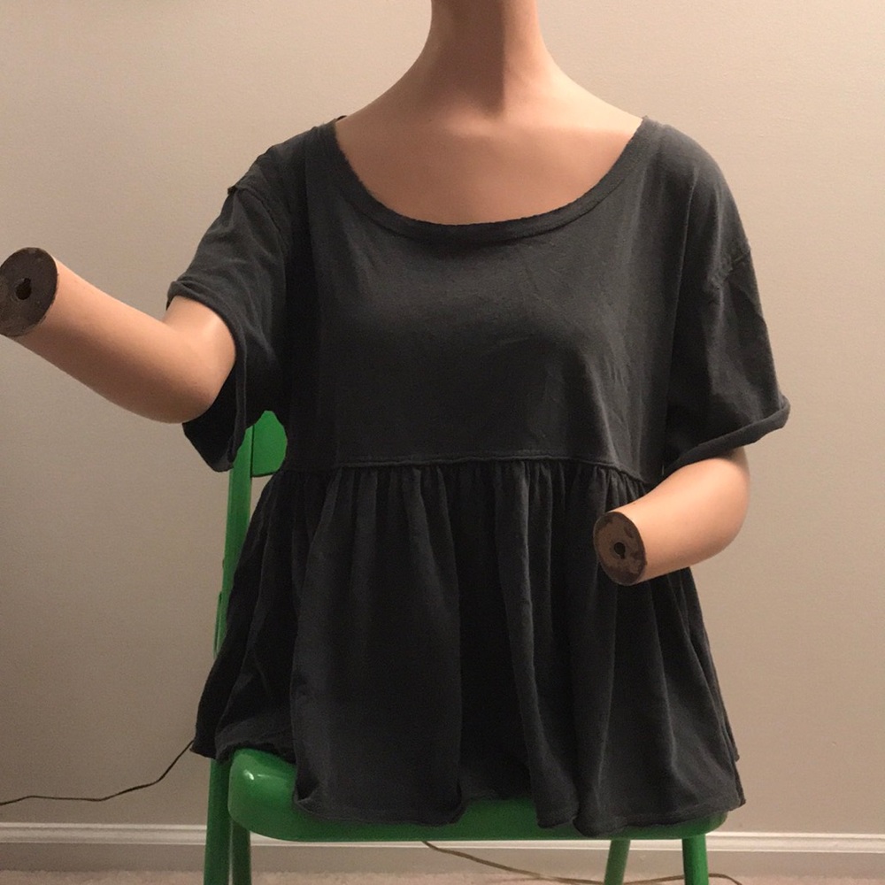 🆕 NEW (tags removed) Free People Gray Peplum Top
